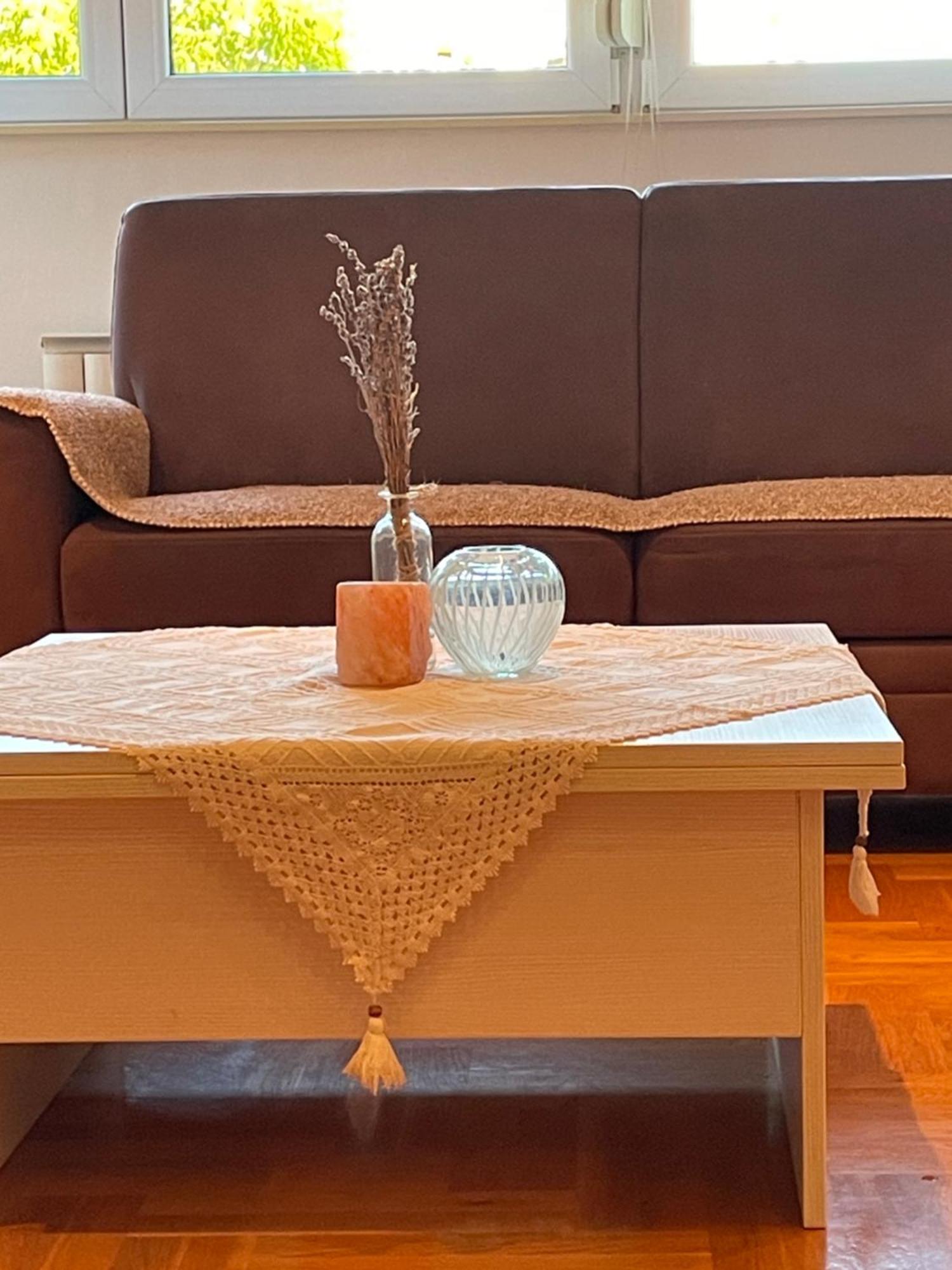 Comfy & Cozy - Parking Apartment *